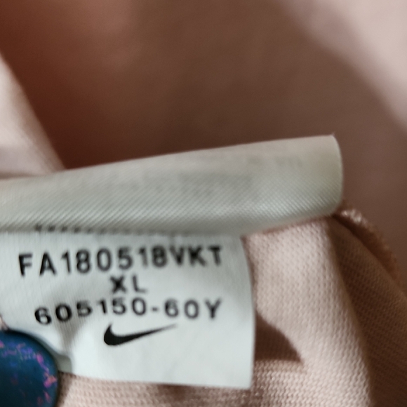 Nike Soft Pink Muscle Tee for Effortless Style - Picture 7 of 8